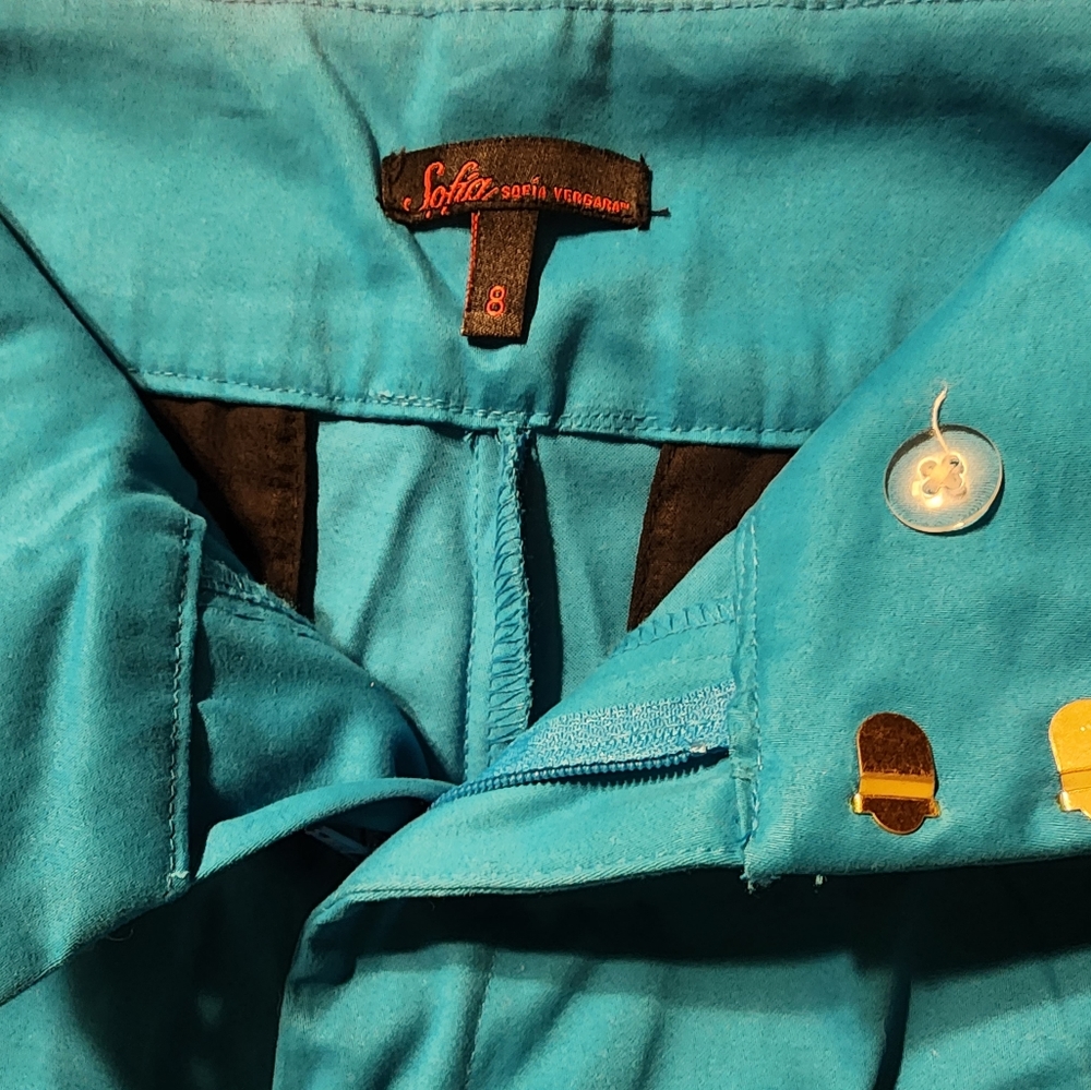 Shorts - Picture 4 of 5